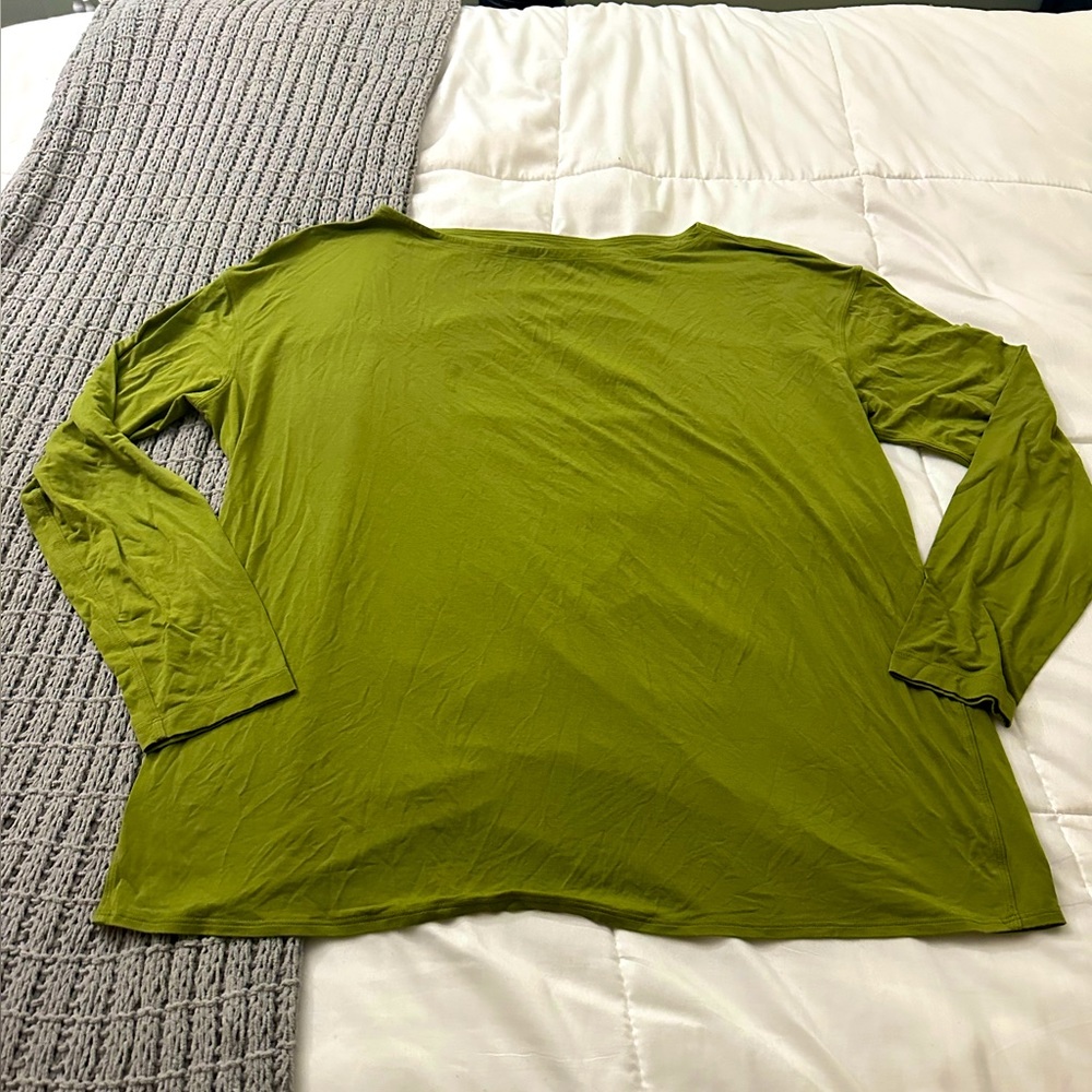 Lululemon long sleeve top